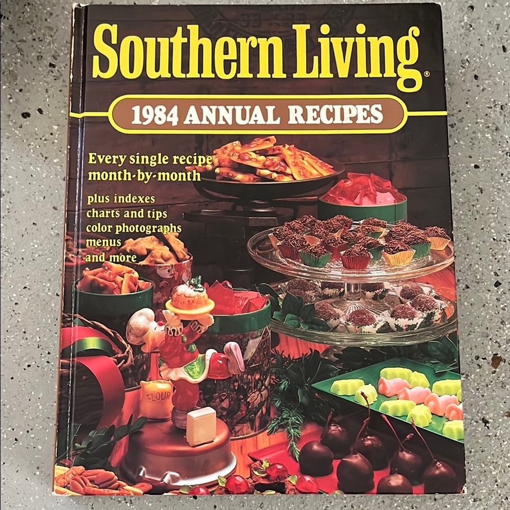 VINTAGE SOUTHERN LIVING 1984 MONTH TO MONTH RECIPES AND TIPS COOKBOOK